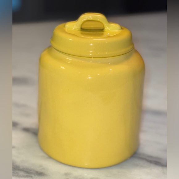 Rae Dunn MAMA CHICK'S KITCHEN Yellow Canister Jar 2022! RARE! - Picture 2 of 6